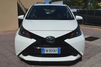 Toyota Aygo 1.0 VVT-i 69 CV 3 porte x-play (14)