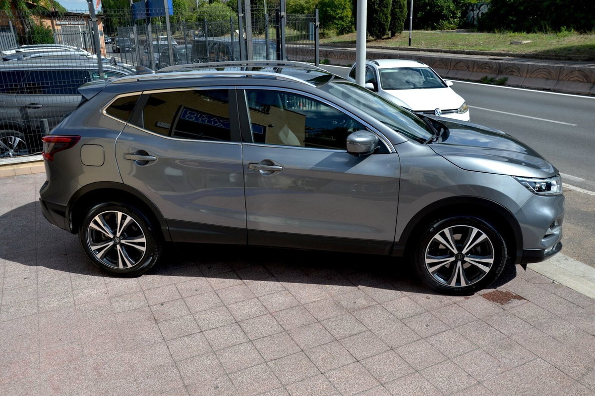 Nissan Qashqai 1.3 DIG-T 140 CV N-Connecta (17)