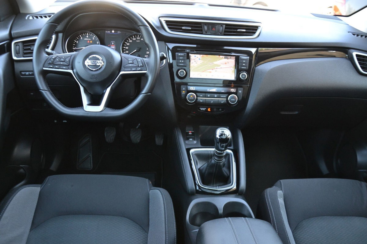 Nissan Qashqai 1.3 DIG-T 140 CV N-Connecta (6)