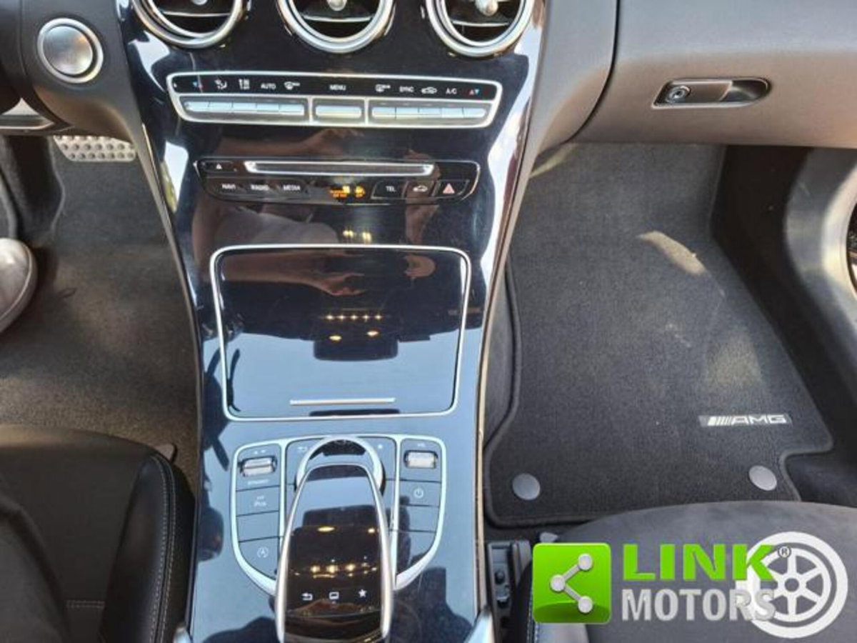 Mercedes-Benz Classe C Coupé 220 d Auto 4Matic Coupé Premium Plus (16)