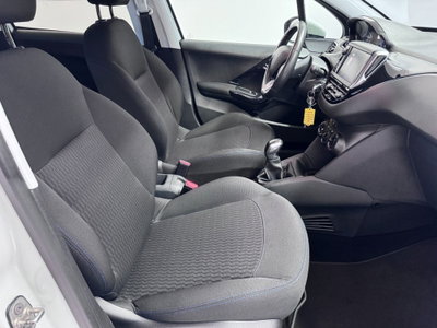 Peugeot 208 82 5 porte Access (20)