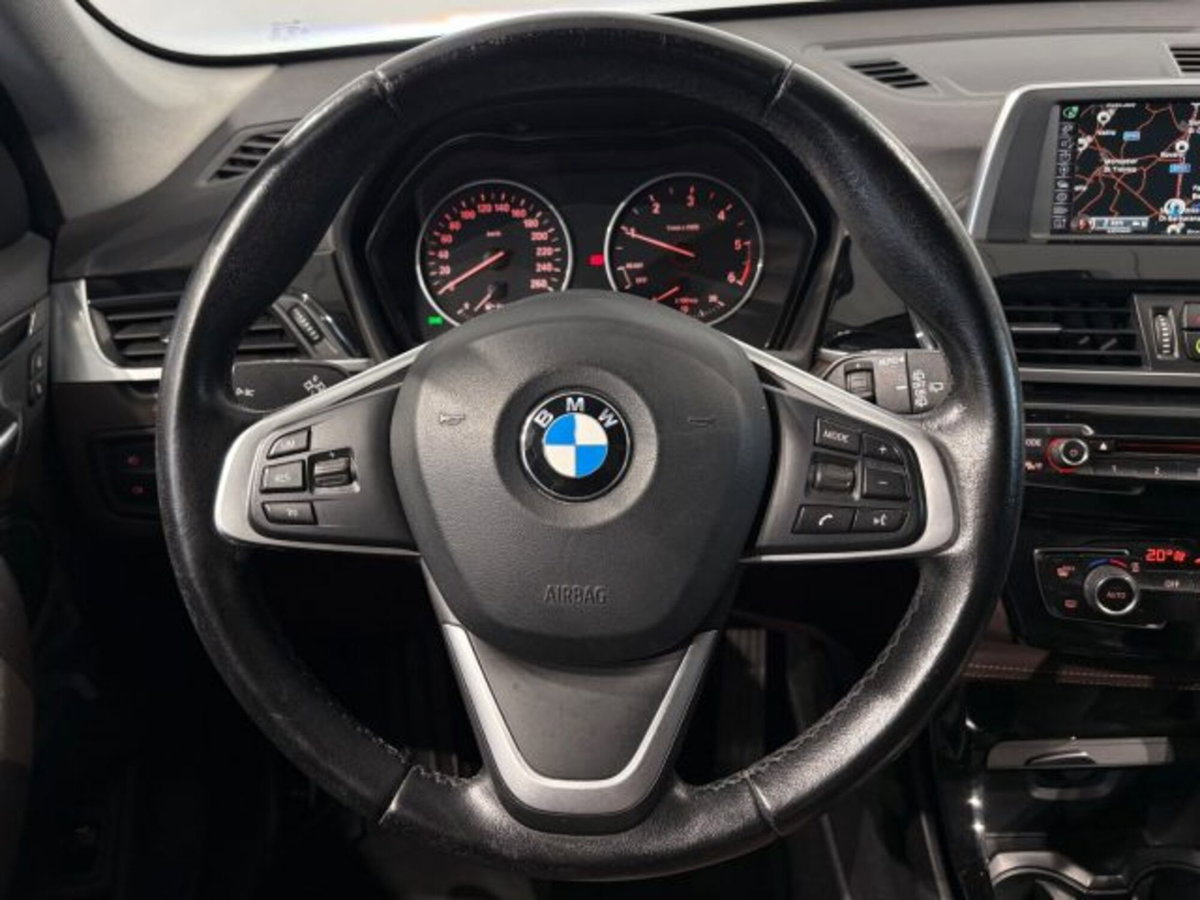 BMW X1 sDrive16d xLine Plus (12)