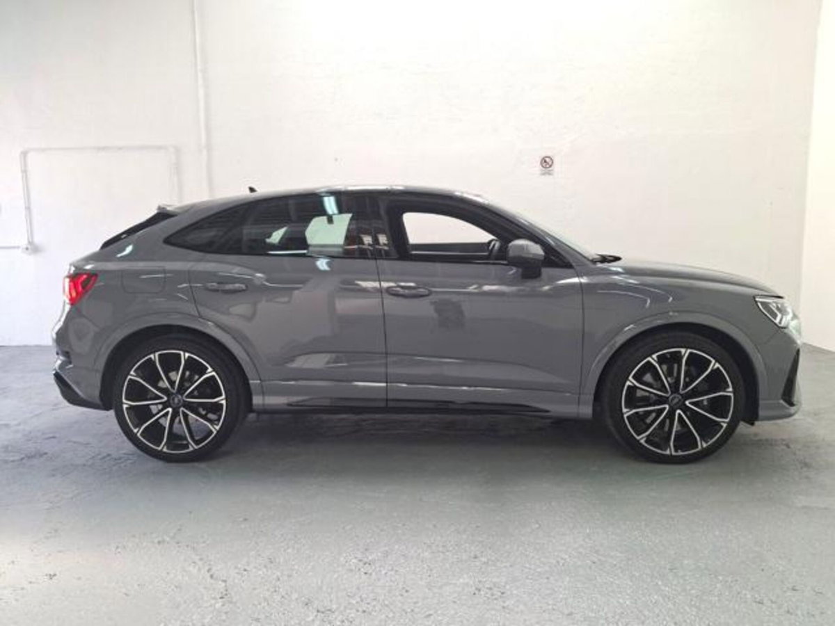 Audi RS Q3 2.5 quattro s-tronic (14)