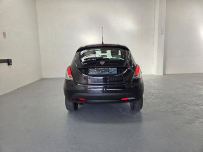 Lancia Ypsilon 1.2 69 CV 5 porte Elefantino (12)