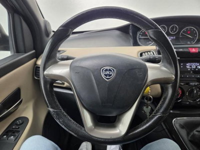 Lancia Ypsilon 1.2 69 CV 5 porte Elefantino (5)