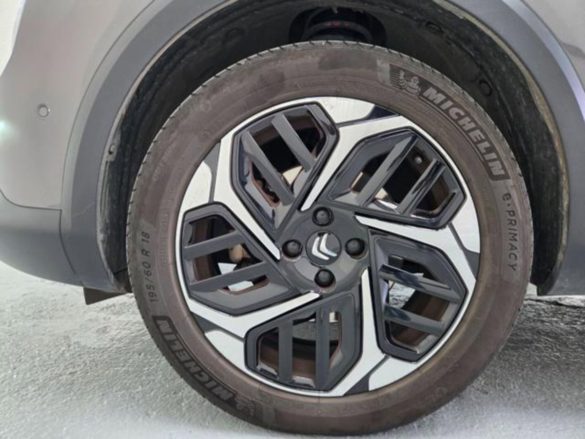 Citroen C4 BlueHDi 130 S&S EAT8 Shine (10)
