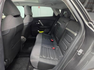 Citroen C4 BlueHDi 130 S&S EAT8 Shine (9)