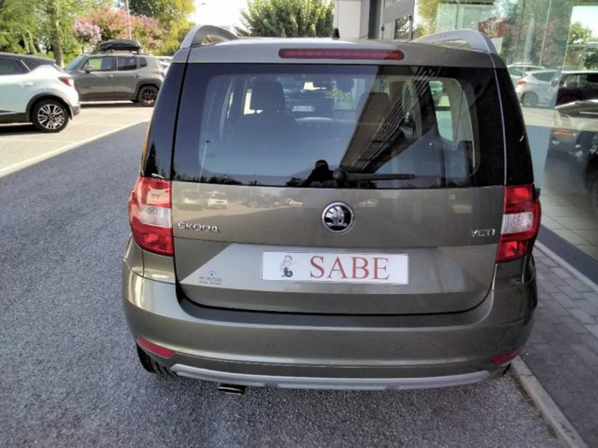 Skoda Yeti 1.2 TSI Elegance (10)
