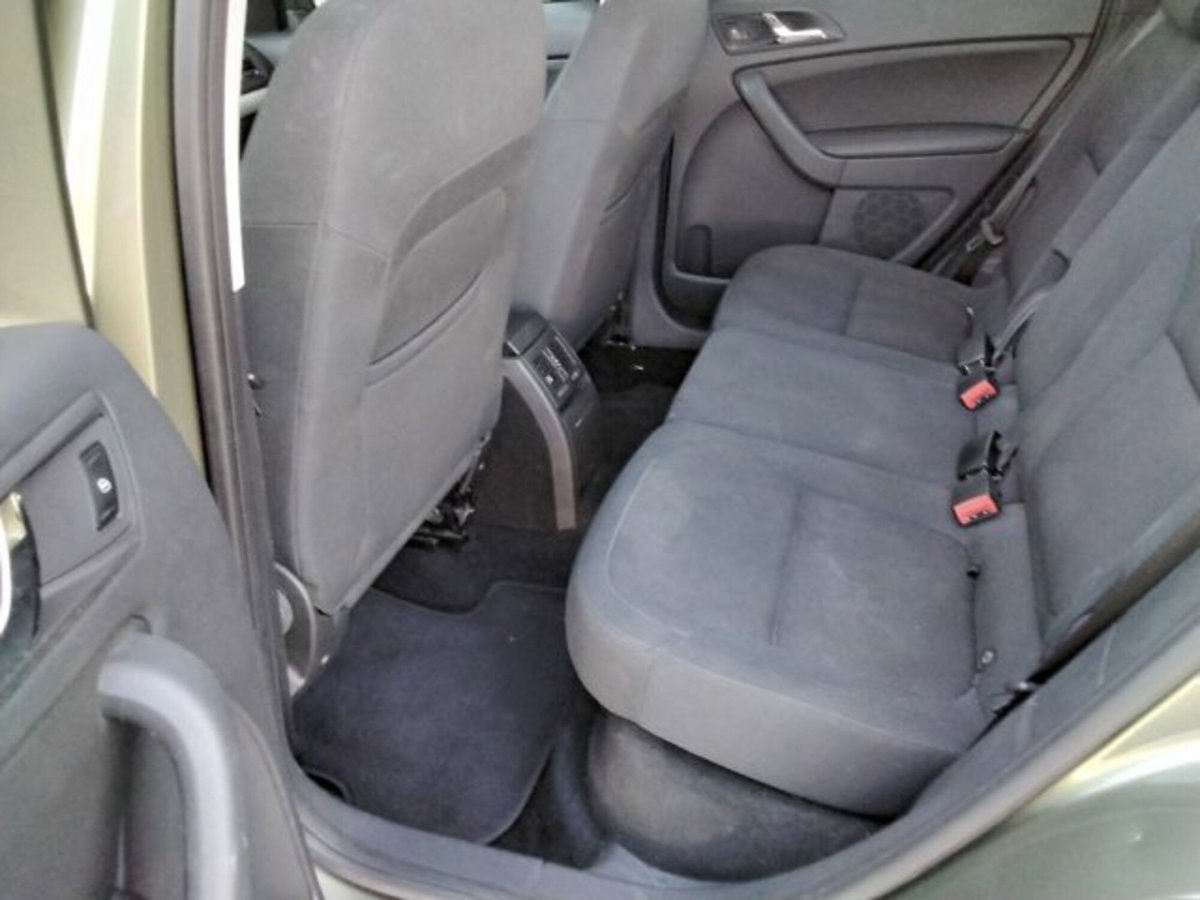 Skoda Yeti 1.2 TSI Elegance (14)