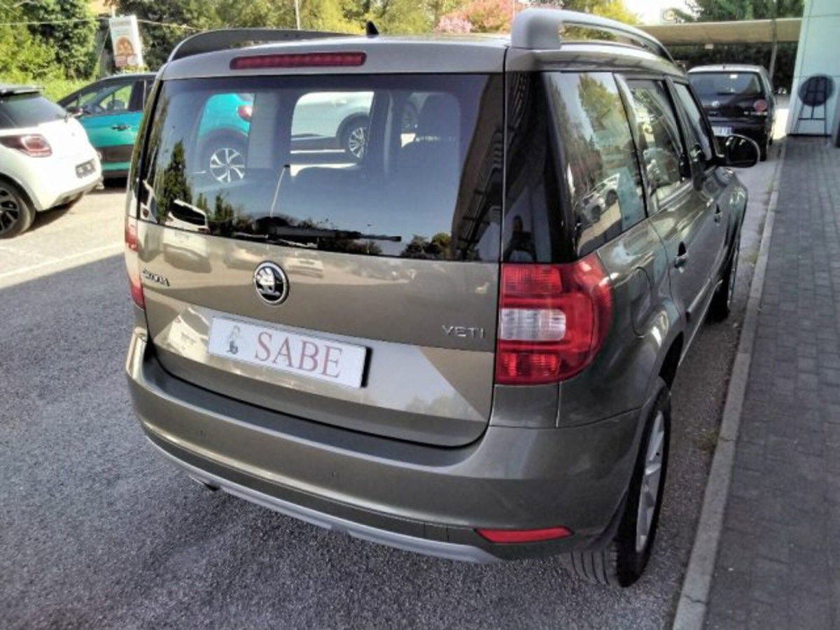 Skoda Yeti 1.2 TSI Elegance (9)