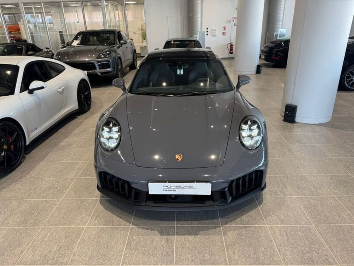 Porsche 911 Cabrio 3.6 Carrera GTS auto (2)