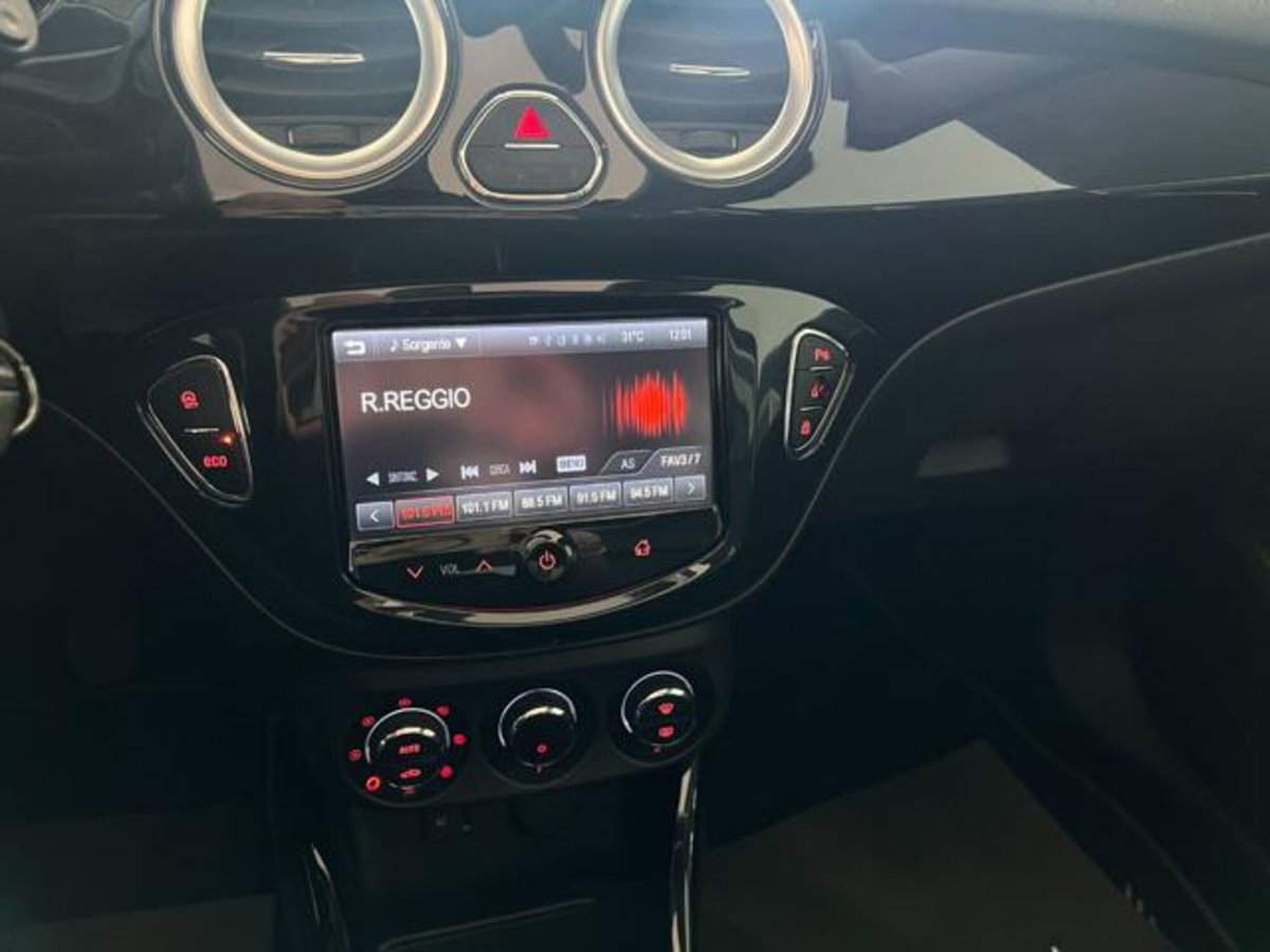Opel Adam 1.2 70 CV (15)