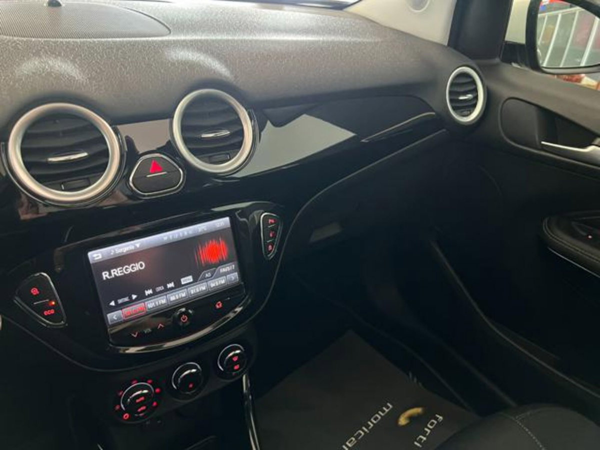 Opel Adam 1.2 70 CV (16)