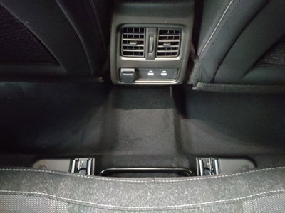 Renault Captur 1.2 eco-g Techno 120cv (12)