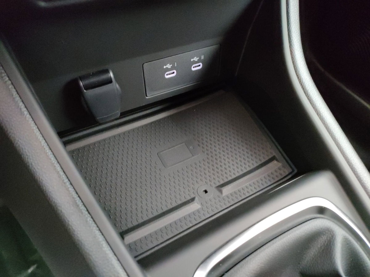 Renault Captur 1.0 eco-g Techno 100cv (17)
