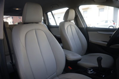BMW Serie 2 Active Tourer 216d  Luxury (6)