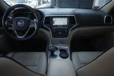 Jeep Grand Cherokee 3.0 V6 CRD 250 CV Multijet II Overland (2)