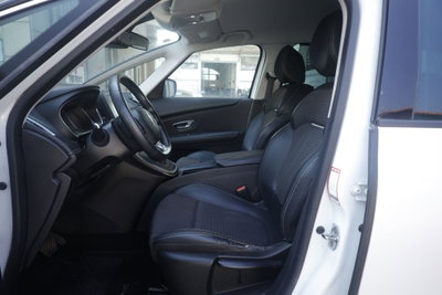 Renault Grand Scénic 1.7 blue dci Initiale Paris 120cv edc (18)