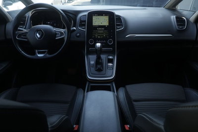 Renault Grand Scénic 1.7 blue dci Initiale Paris 120cv edc (2)