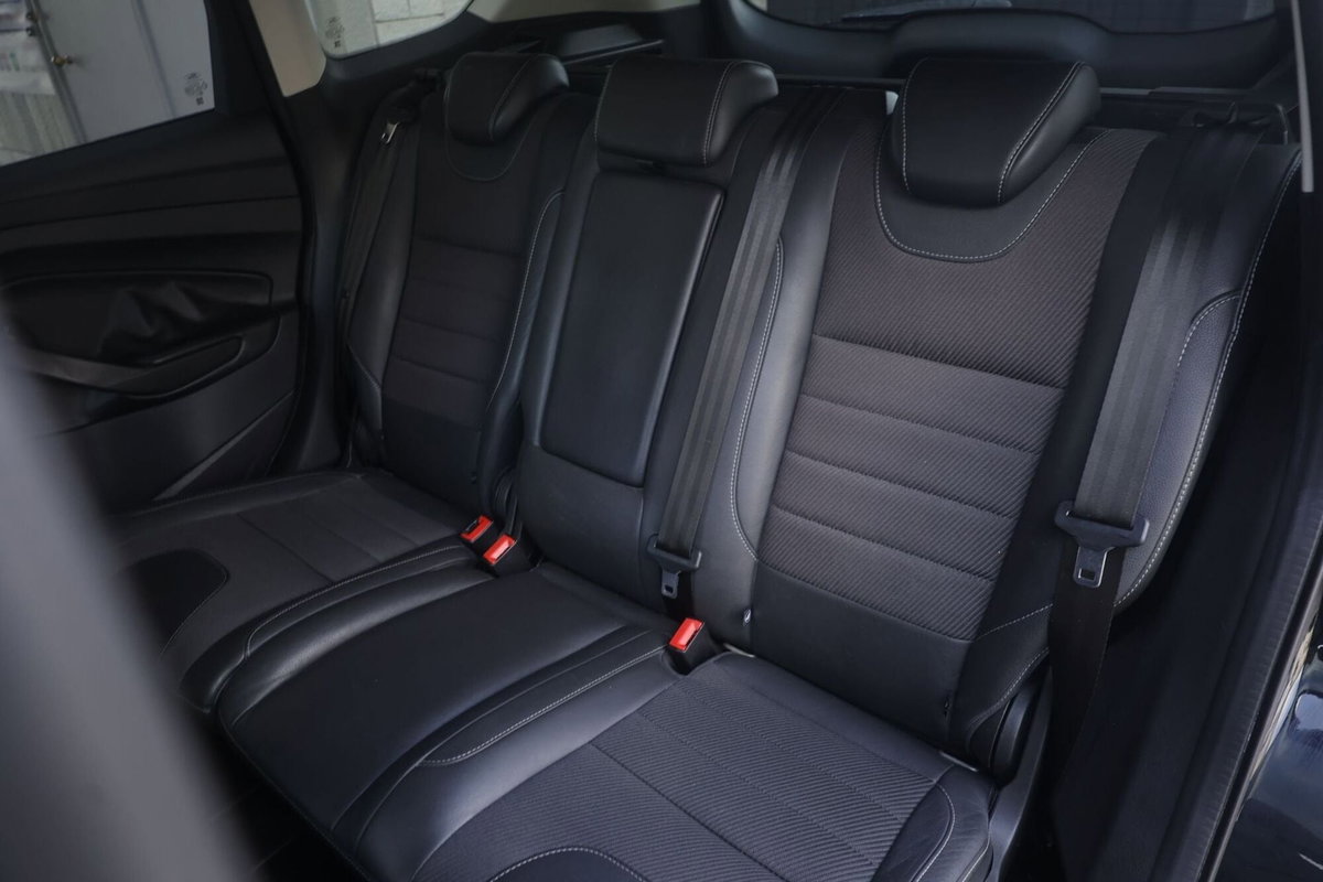Ford Kuga 2.0 TDCI 150 CV S&S 4WD Powershift Titanium X (3)