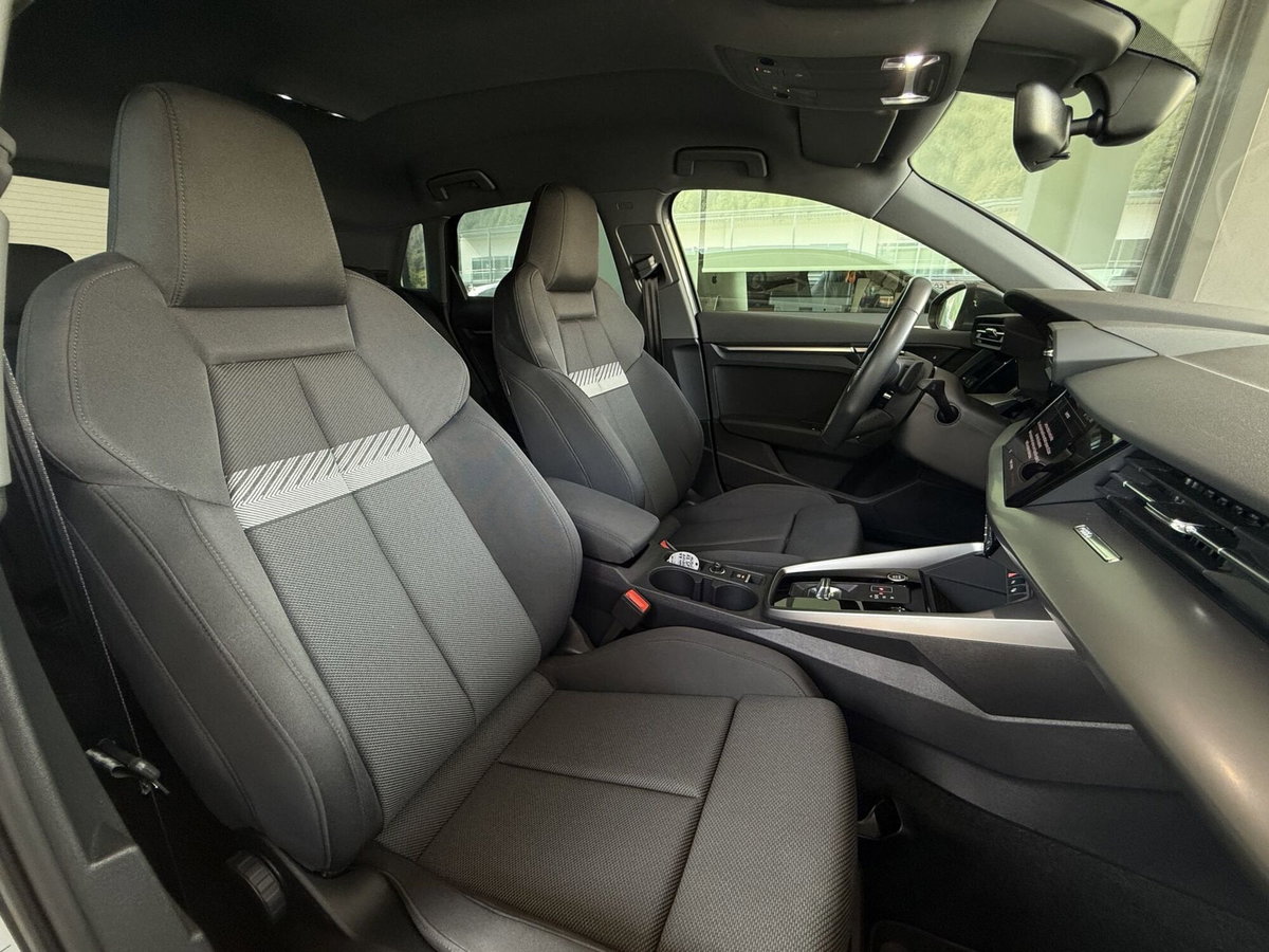 Audi A3 Sportback 35 TFSI S tronic S line edition (19)