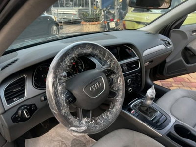 Audi A4 Avant 2.0 TDI ultra 136CV Business (10)
