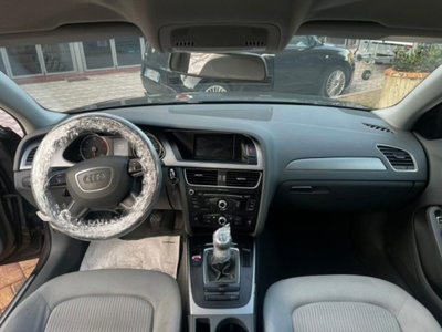 Audi A4 Avant 2.0 TDI ultra 136CV Business (8)