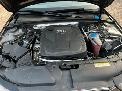 Audi A4 Avant 2.0 TDI ultra 136CV Business (9)
