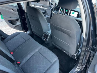 Volkswagen Golf 1.0 eTSI EVO DSG Life (12)
