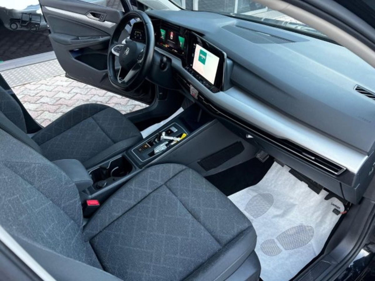 Volkswagen Golf 1.0 eTSI EVO DSG Life (4)