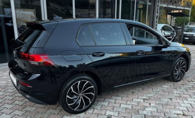 Volkswagen Golf 1.0 eTSI EVO DSG Life (5)