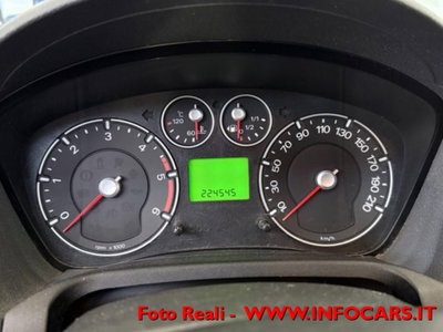 Ford Fiesta 1.4 TDCi 68CV 5 porte Titanium (11)