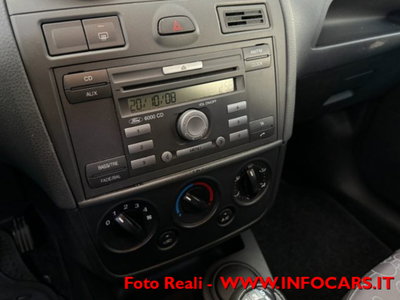 Ford Fiesta 1.4 TDCi 68CV 5 porte Titanium (12)