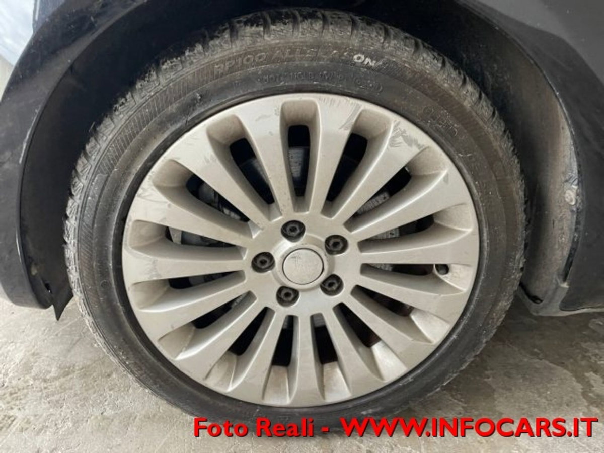 Ford C-Max 2.0 TDCi 136 CV aut. Titanium DPF (19)
