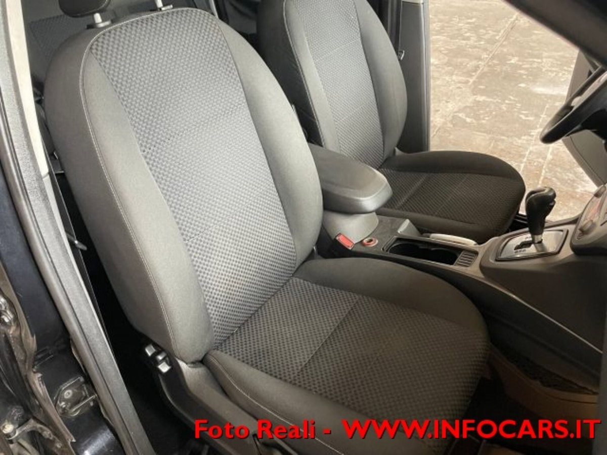 Ford C-Max 2.0 TDCi 136 CV aut. Titanium DPF (6)