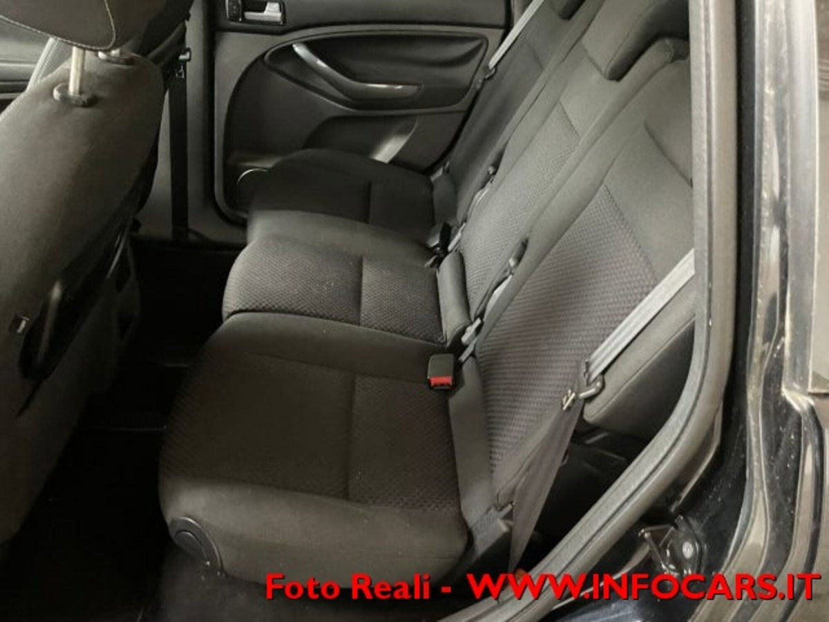Ford C-Max 2.0 TDCi 136 CV aut. Titanium DPF (8)