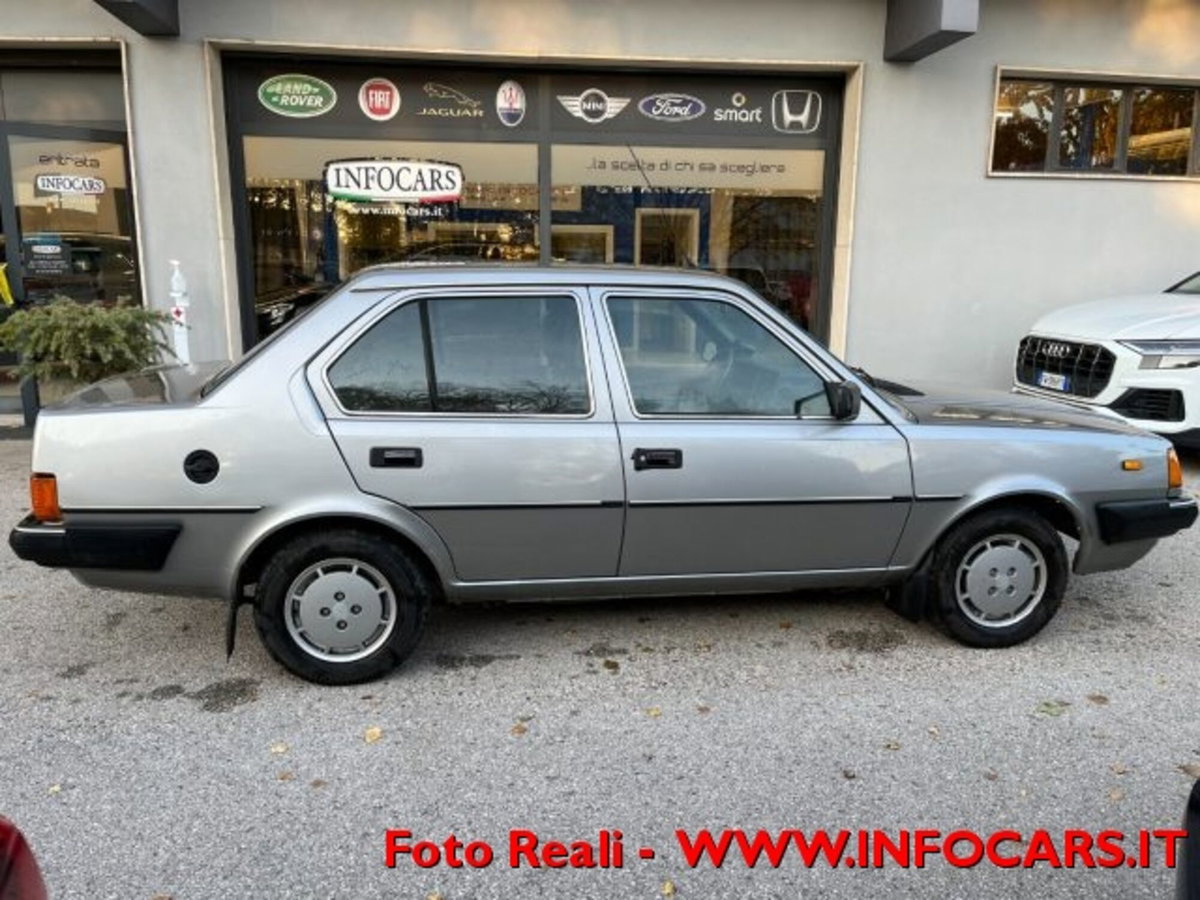 Volvo 340 1.4 4 porte GL (10)