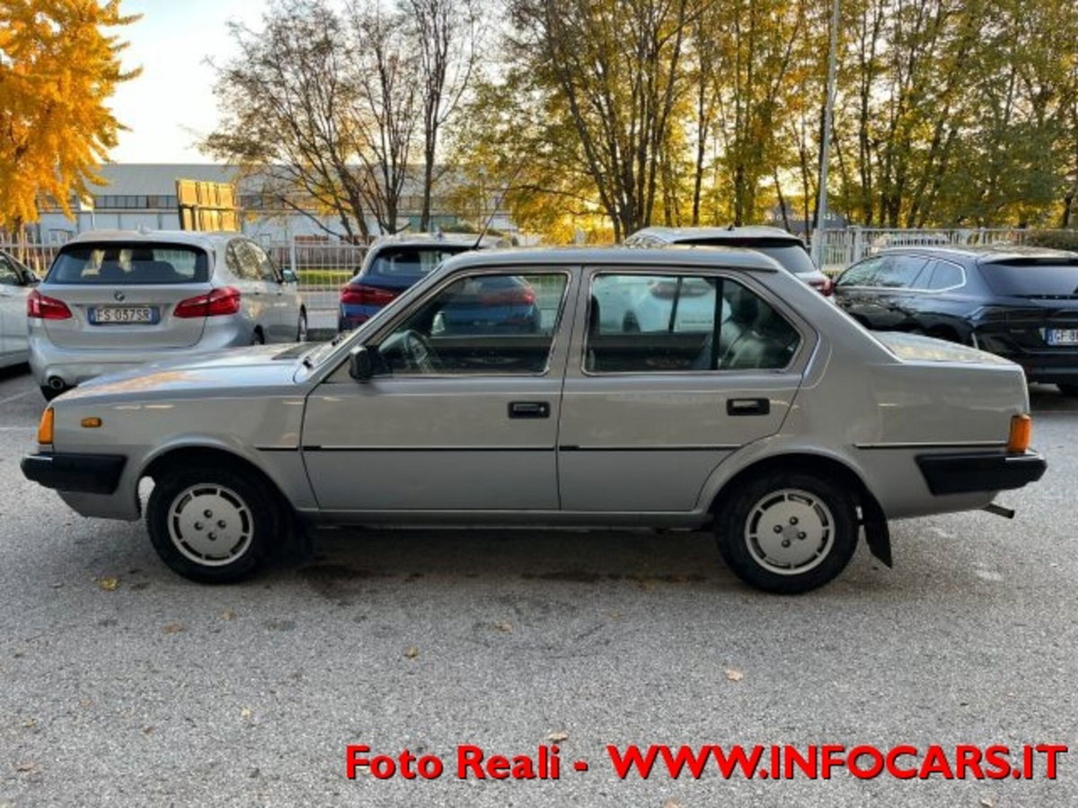Volvo 340 1.4 4 porte GL (12)