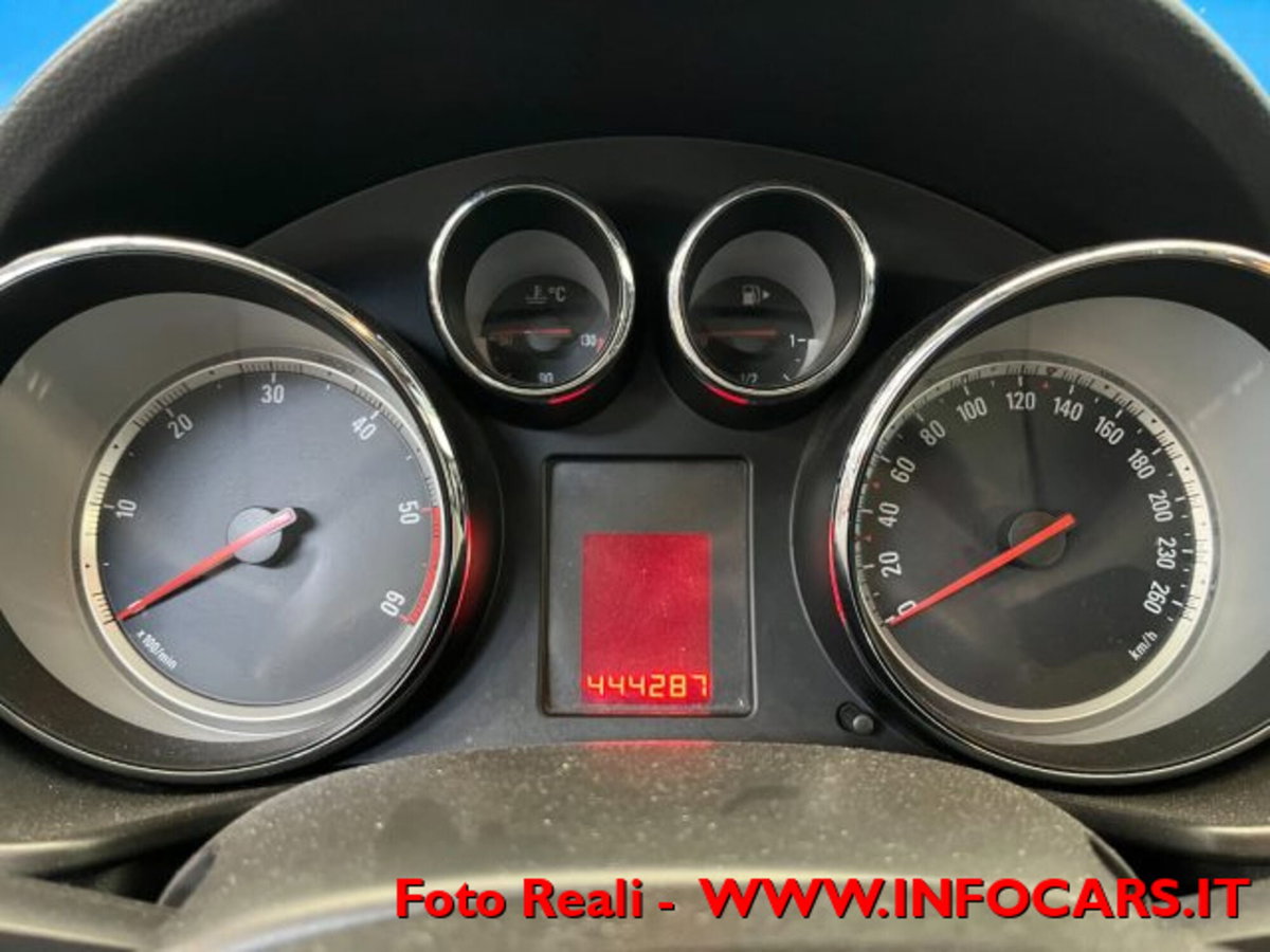 Opel Insignia Station Wagon CDTI Sports aut. Cosmo (8)