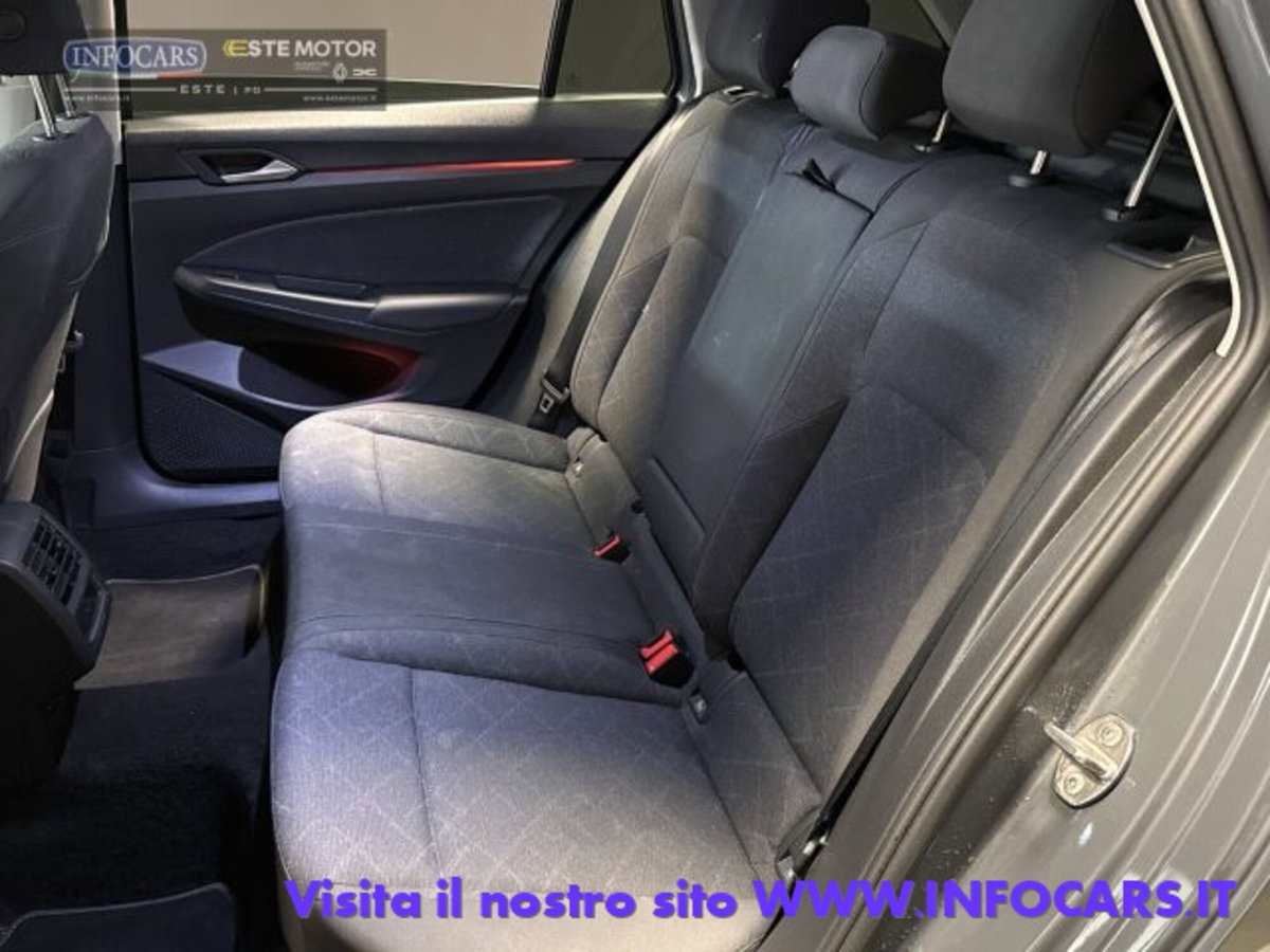 Volkswagen Golf Variant 2.0 TDI SCR DSG Life (7)