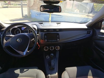 Alfa Romeo Giulietta 2.0 JTDm Super 175cv tct (10)