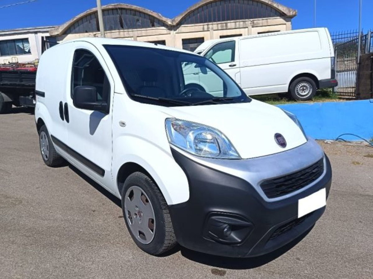 Fiat Fiorino 1.3 MJT 95CV Combinato Adventure M1 (2)