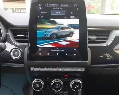 Renault Arkana E-Tech 145 CV R.S.Line Fast Track (18)