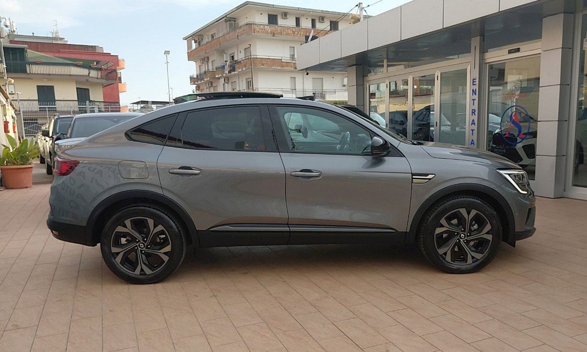 Renault Arkana E-Tech 145 CV R.S.Line Fast Track (6)