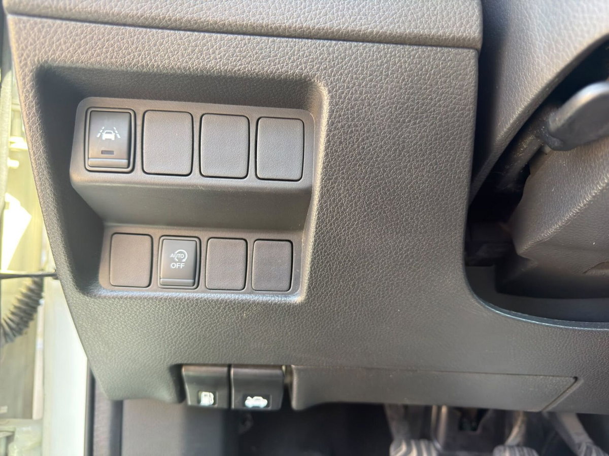 Nissan Qashqai 1.5 dCi 115 CV Tekna (14)