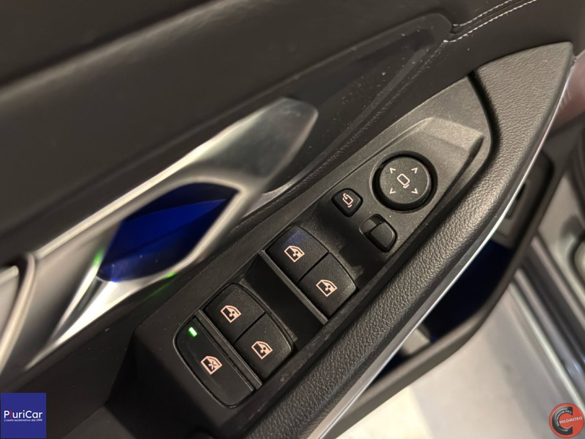 BMW Serie 3 Touring 318i  Luxury (18)