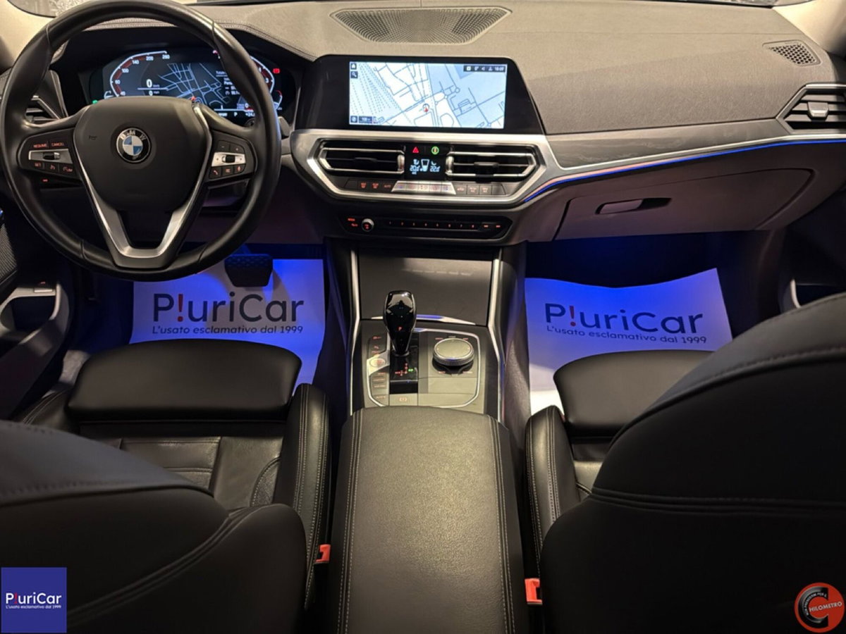 BMW Serie 3 Touring 318i  Luxury (4)