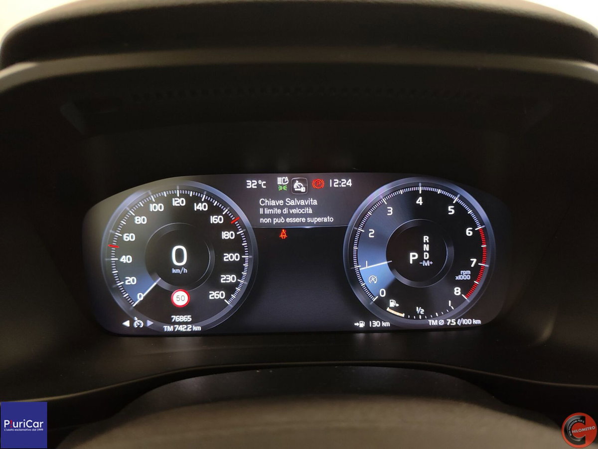 Volvo XC40 T3 Geartronic Momentum Pro (10)