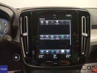 Volvo XC40 T3 Geartronic Momentum Pro (12)