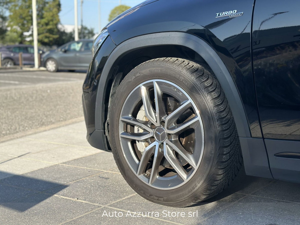 Mercedes-Benz GLA SUV 35 4Matic AMG (16)